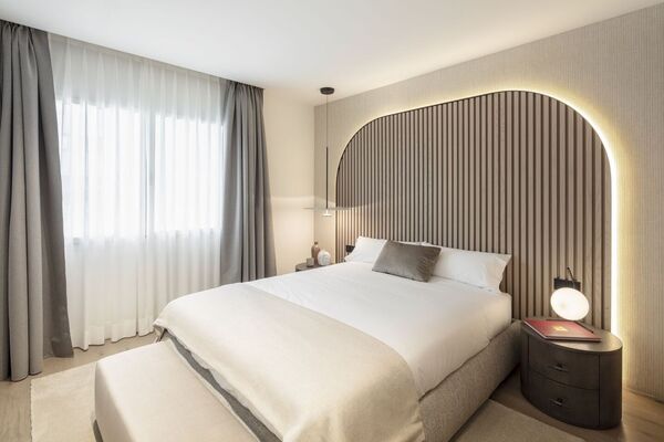 Lujoso apartamento en planta baja en Puente Romano Marbella