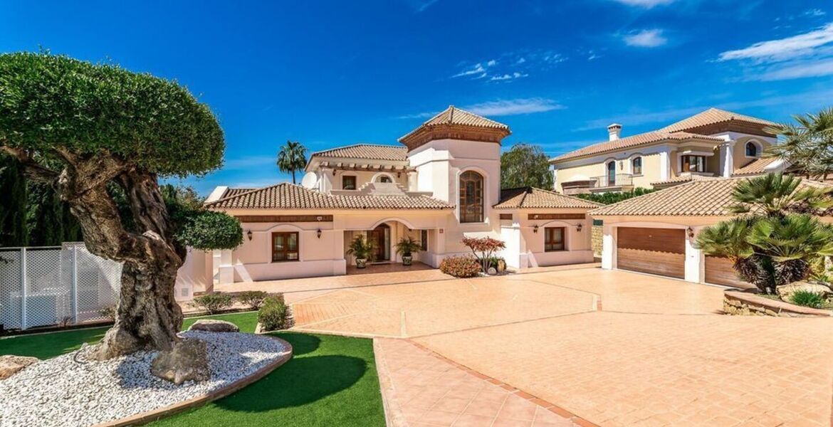 Lujosa villa en Los Flamingos Golf  Benahavis Marbella