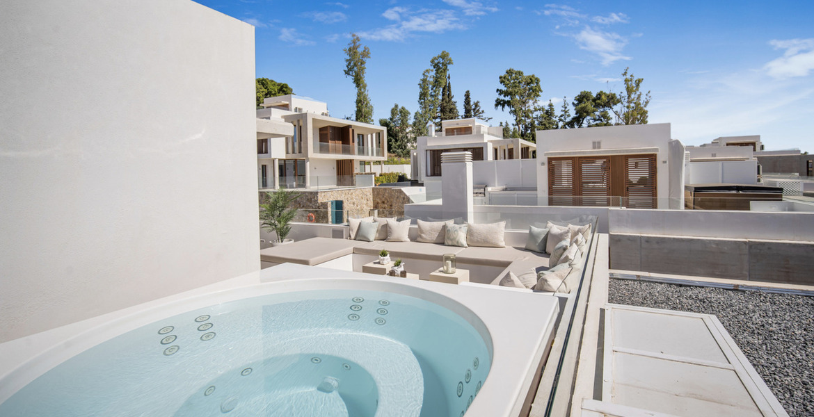 Luxueuse Maison de Ville de 4 Chambres à Marbella
