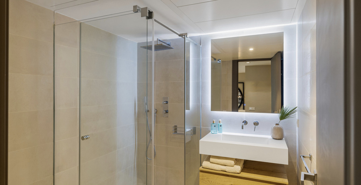 Luxueuse Maison de Ville de 4 Chambres à Marbella
