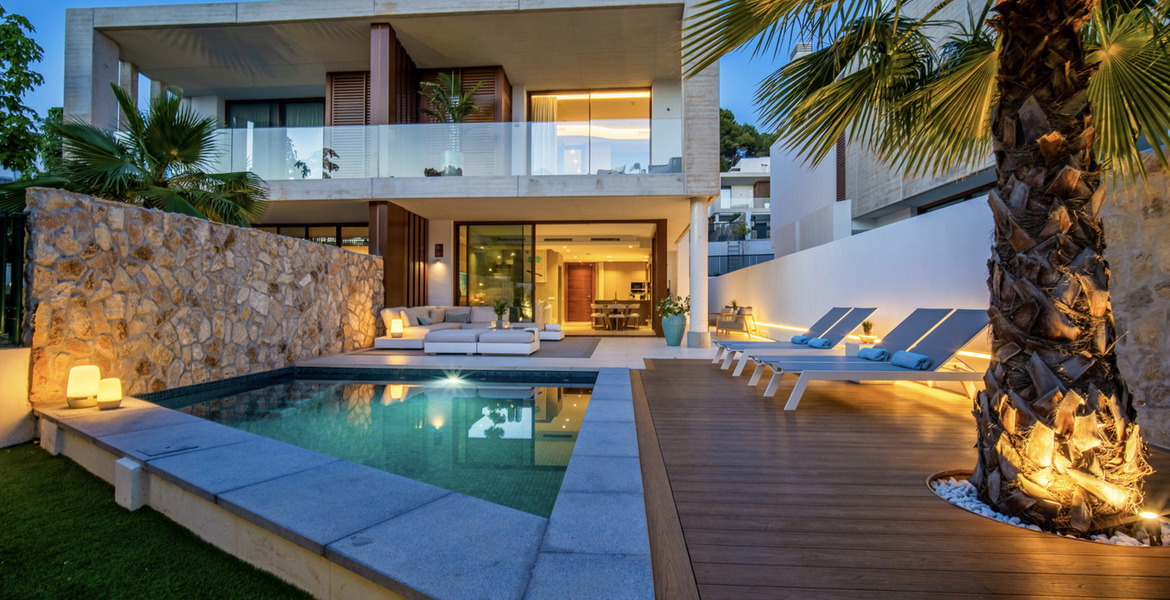 Luxueuse Maison de Ville de 4 Chambres à Marbella