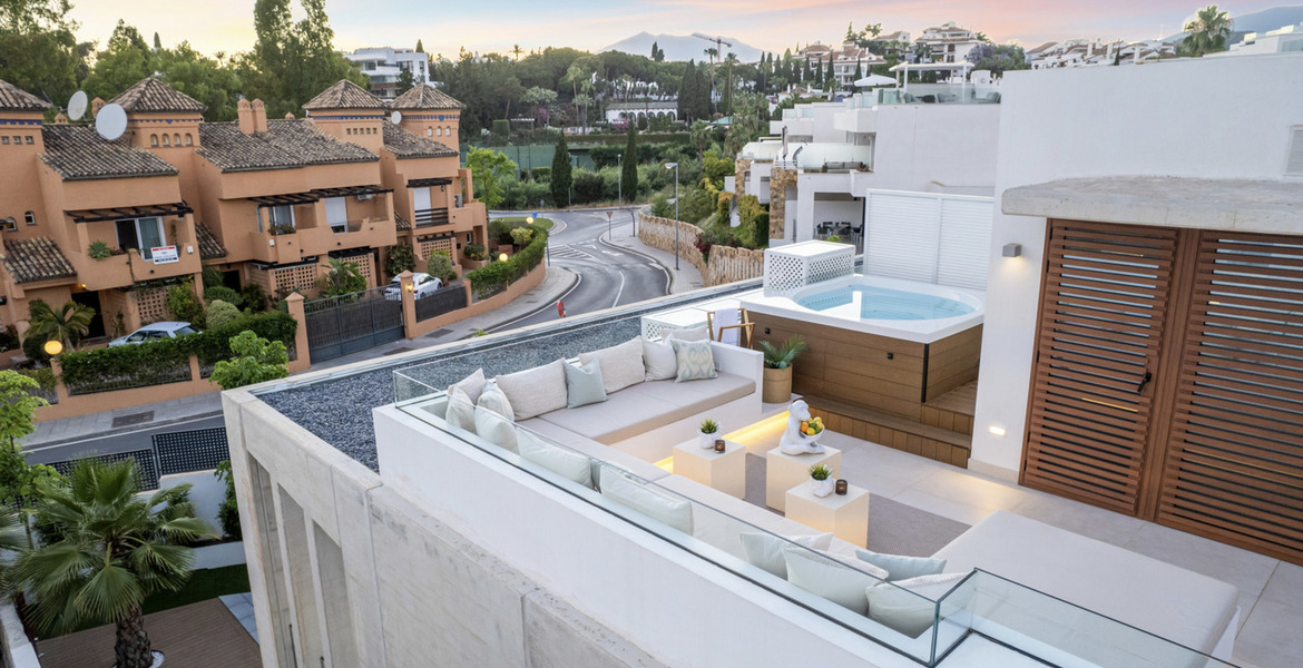 Luxueuse Maison de Ville de 4 Chambres à Marbella