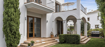 Villa en alquiler en Estepona cerca de Los Granados Playa