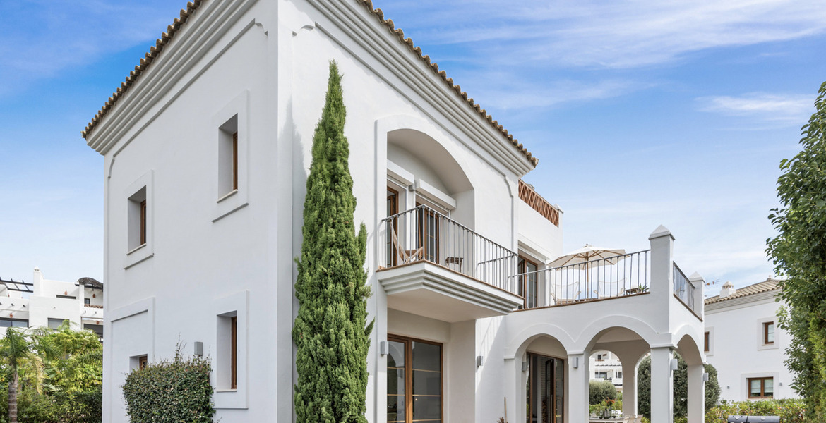 Villa en alquiler en Estepona cerca de Los Granados Playa