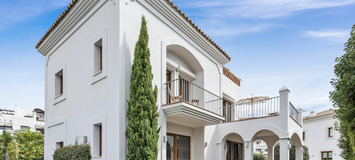 Villa en alquiler en Estepona cerca de Los Granados Playa