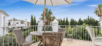Villa en alquiler en Estepona cerca de Los Granados Playa