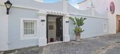Chic Townhouse with Panoramic Sea and Mountain Views