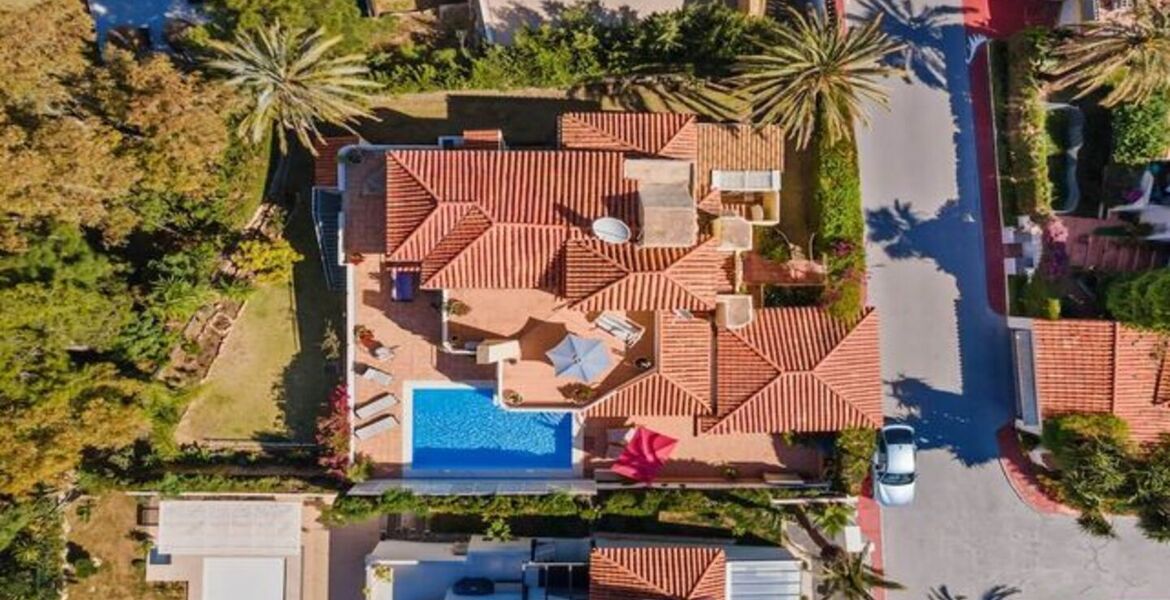 Villa de Luxe à Las Lomas de Nueva Andalucia