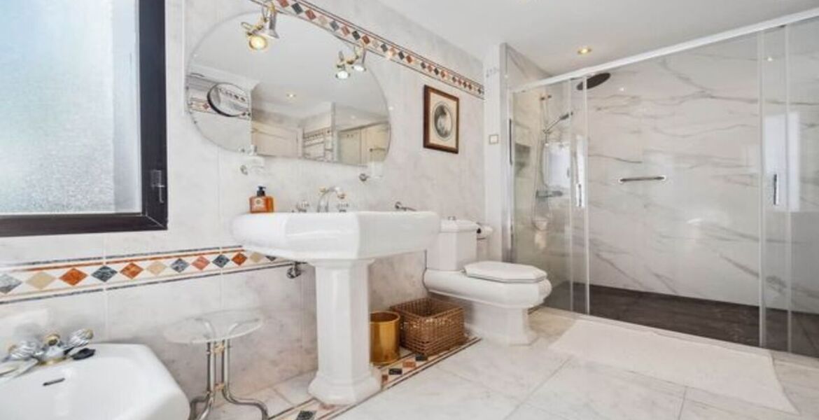 Villa de Luxe à Las Lomas de Nueva Andalucia