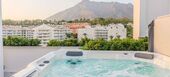 Penthouse de Luxe en Bord de Mer avec Jacuzzi sur le Toit