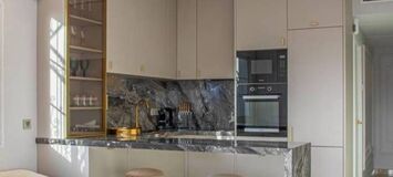 Penthouse de Luxe en Bord de Mer avec Jacuzzi sur le Toit