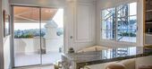 Penthouse de Luxe en Bord de Mer avec Jacuzzi sur le Toit