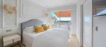 Penthouse de Luxe en Bord de Mer avec Jacuzzi sur le Toit