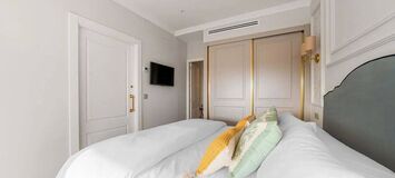 Penthouse de Luxe en Bord de Mer avec Jacuzzi sur le Toit