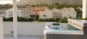 Penthouse de Luxe en Bord de Mer avec Jacuzzi sur le Toit