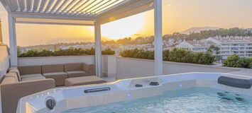 Penthouse de Luxe en Bord de Mer avec Jacuzzi sur le Toit