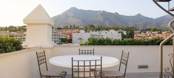 Penthouse de Luxe en Bord de Mer avec Jacuzzi sur le Toit