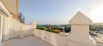 Penthouse de Luxe en Bord de Mer avec Jacuzzi sur le Toit