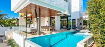 Elegante Villa a Pasos de la Playa en la Milla de Oro