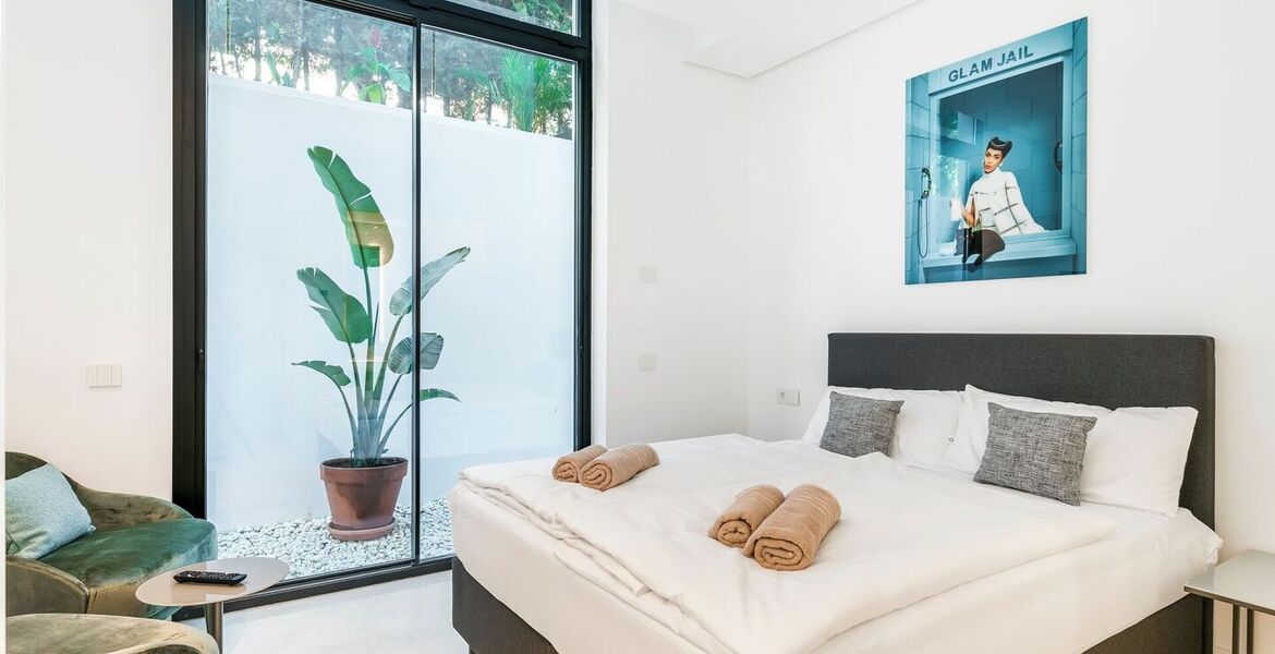 Elegante Villa a Pasos de la Playa en la Milla de Oro