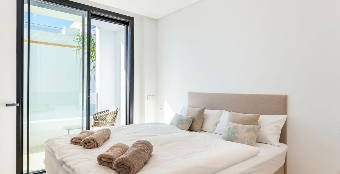 Elegante Villa a Pasos de la Playa en la Milla de Oro