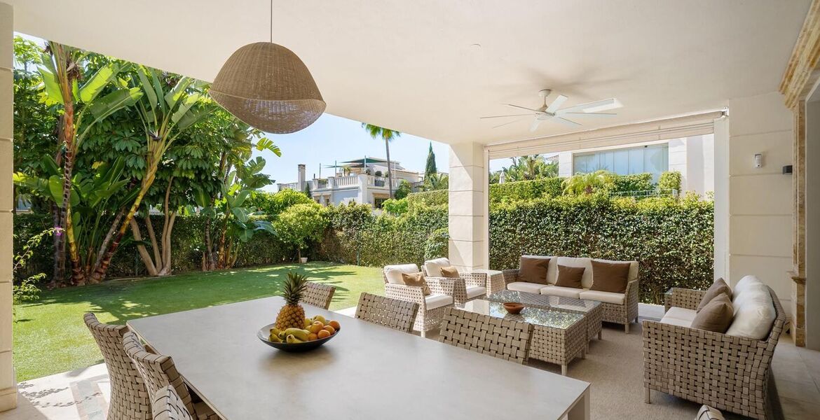 Villa with Panoramic Views in Sierra Blanca