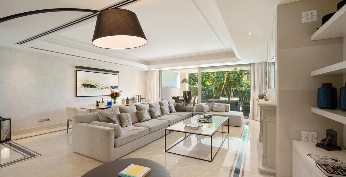 Villa with Panoramic Views in Sierra Blanca