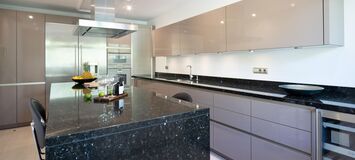Villa with Panoramic Views in Sierra Blanca