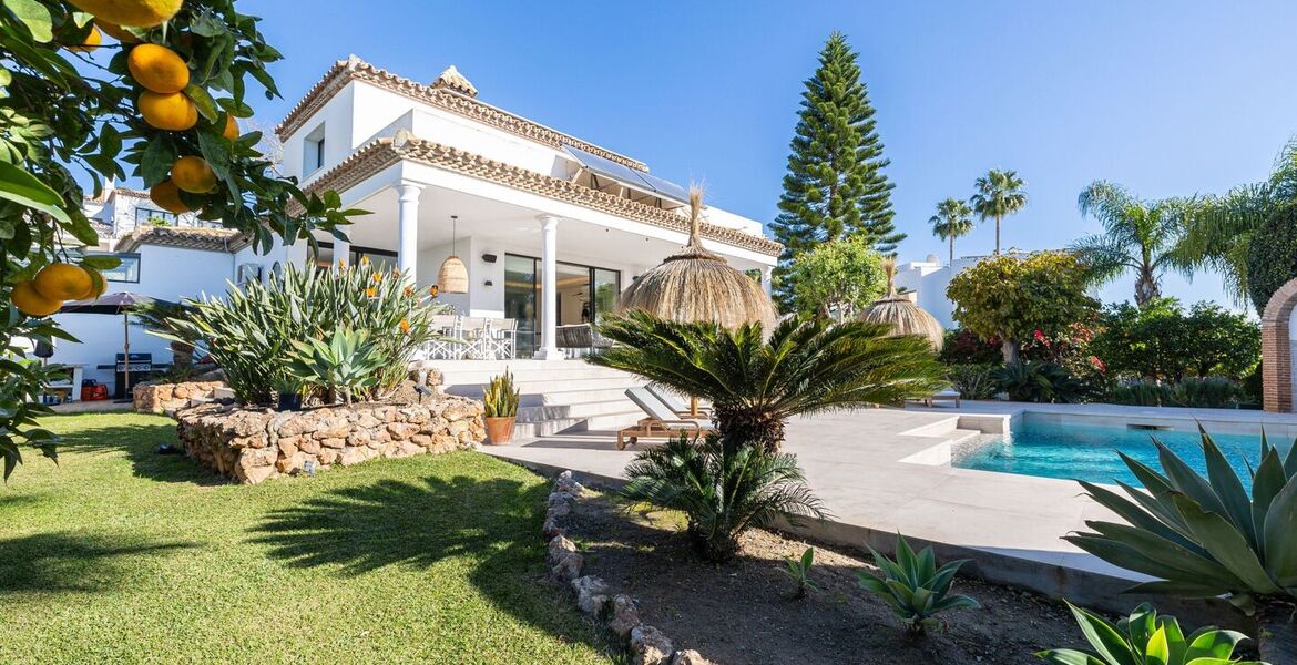 Una Villa Encantadora y Moderna en Benahavis
