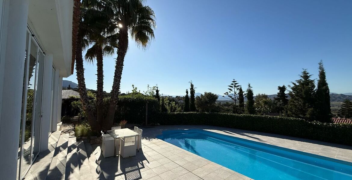 Вилла Сосновый бор Пинос де Алаурин Малага