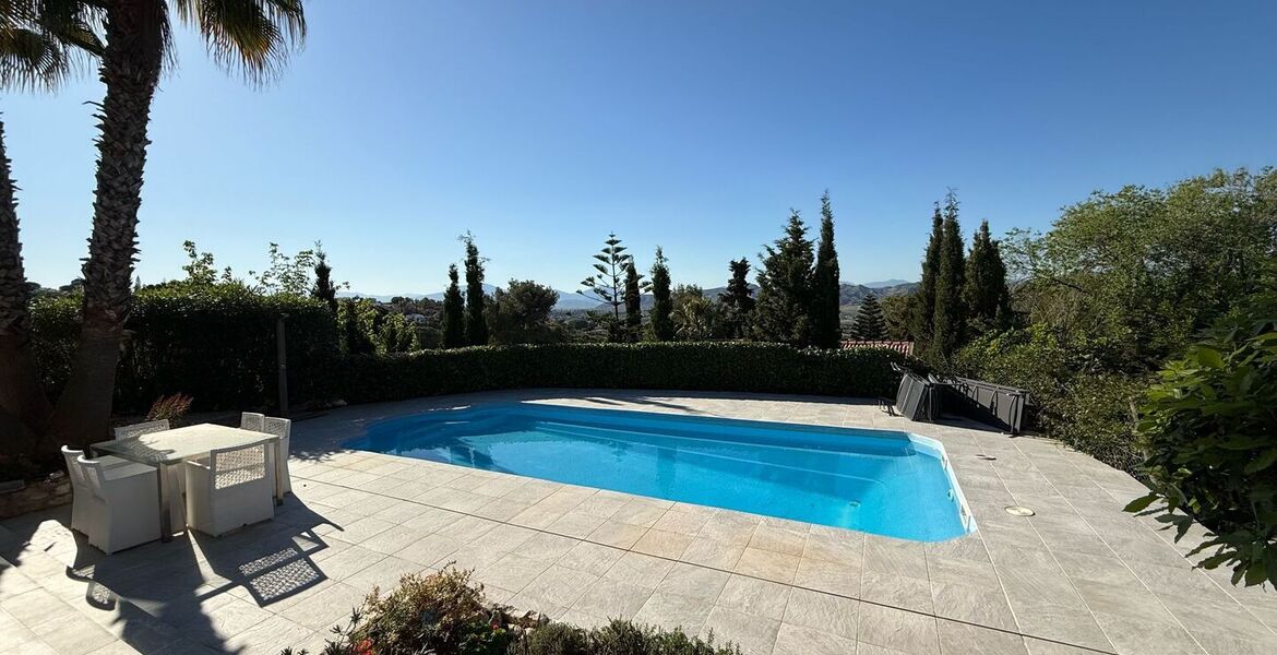 Вилла Сосновый бор Пинос де Алаурин Малага