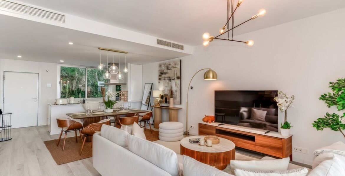 Townhouse for rent in Estepona