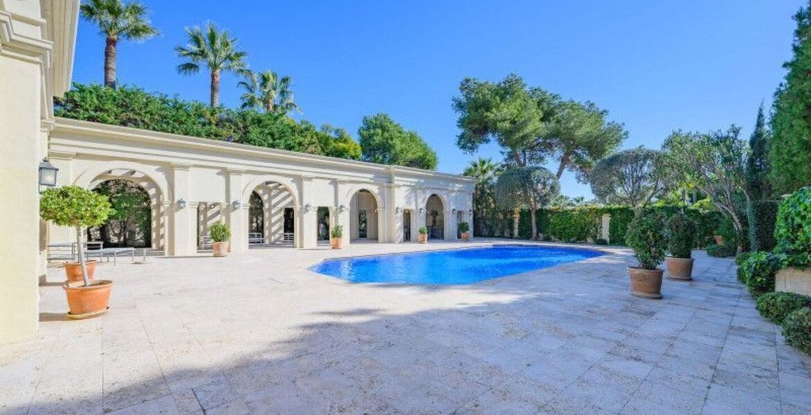 Villa for sale In Puente Romano