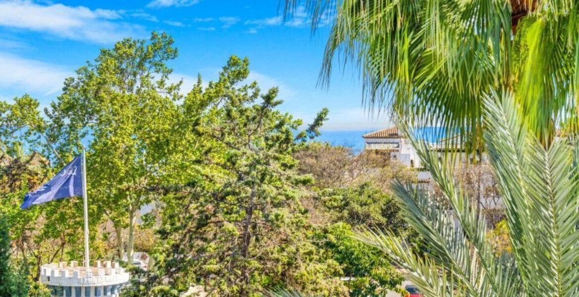 Penthouse duplex for sale in Marina Puente Romano