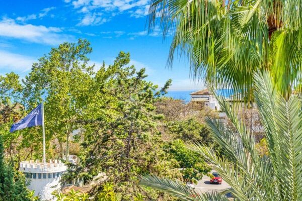 Ático dúplex en venta en Marina Puente Romano