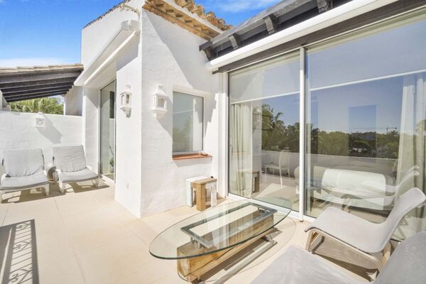 Ático dúplex en venta en Marina Puente Romano