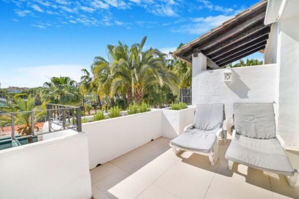 Ático dúplex en venta en Marina Puente Romano