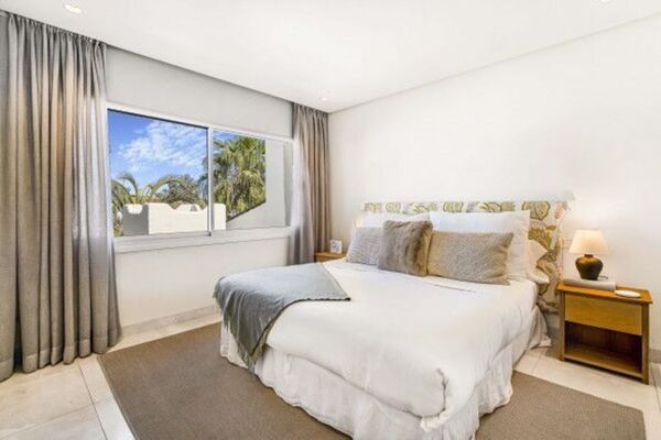 Ático dúplex en venta en Marina Puente Romano