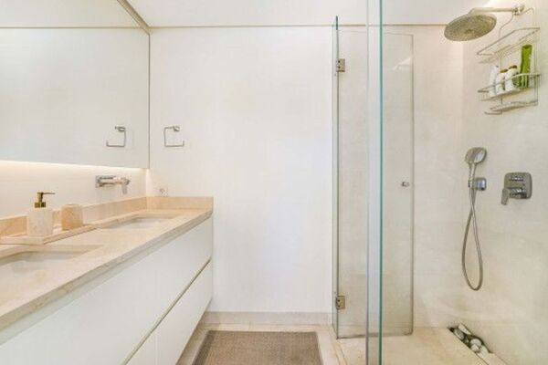 Ático dúplex en venta en Marina Puente Romano