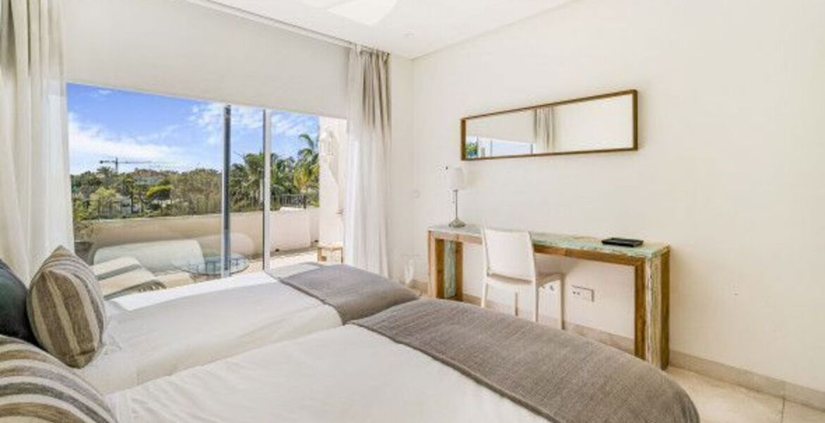 Penthouse duplex for sale in Marina Puente Romano