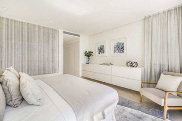 Ático dúplex en venta en Marina Puente Romano