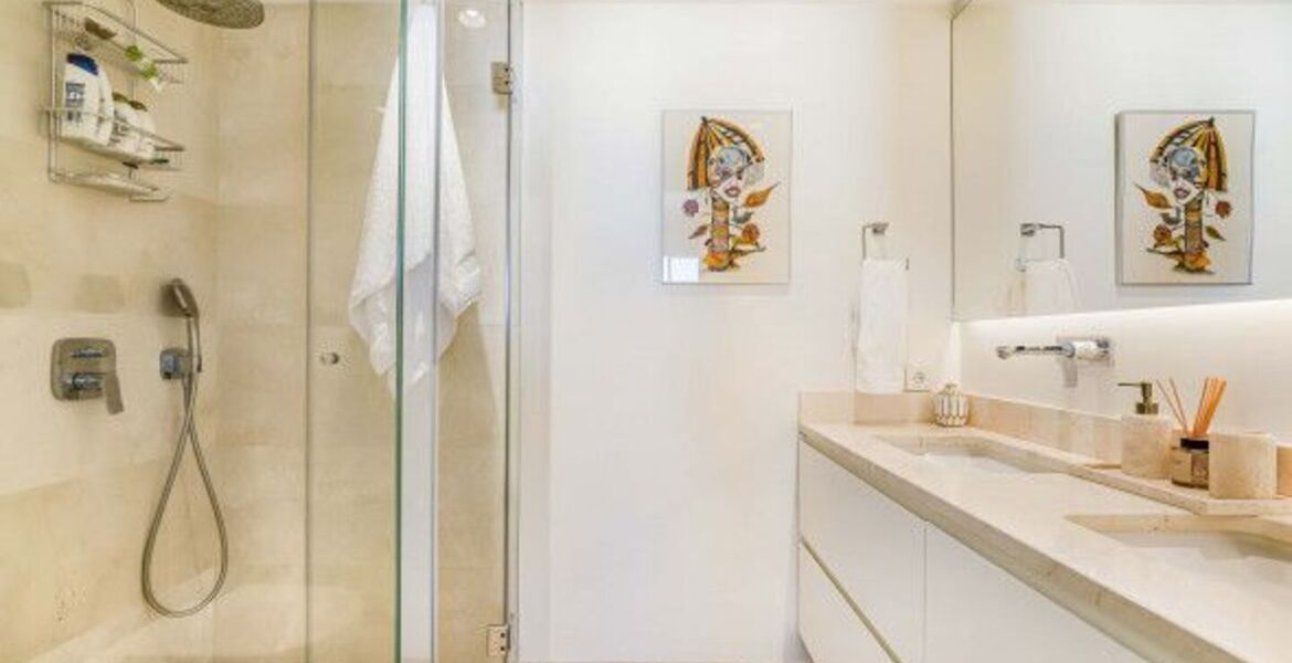 Penthouse duplex for sale in Marina Puente Romano