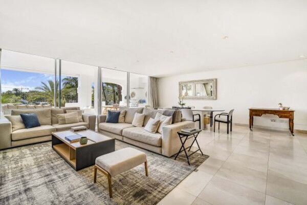 Ático dúplex en venta en Marina Puente Romano