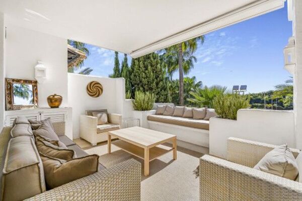 Ático dúplex en venta en Marina Puente Romano