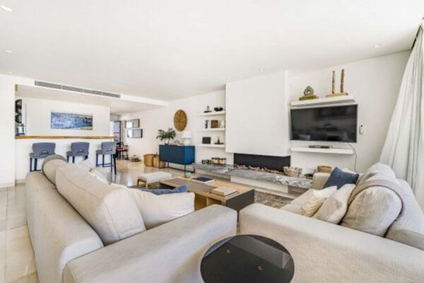 Ático dúplex en venta en Marina Puente Romano
