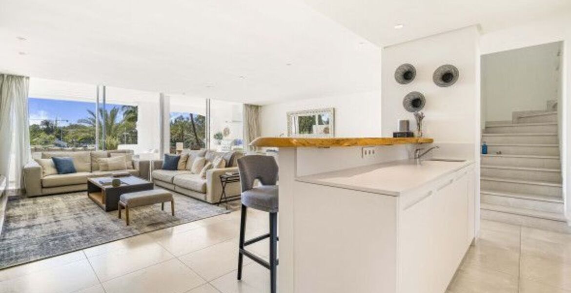 Penthouse duplex for sale in Marina Puente Romano