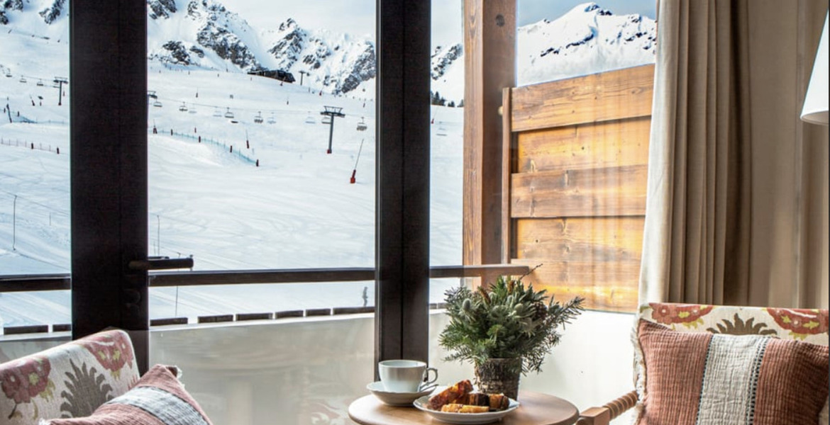 Ski-in, ski-out apartment for rent in Courchevel 1850
