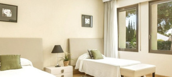 Вилла на берегу моря в Пуэрто Банус Марбелья