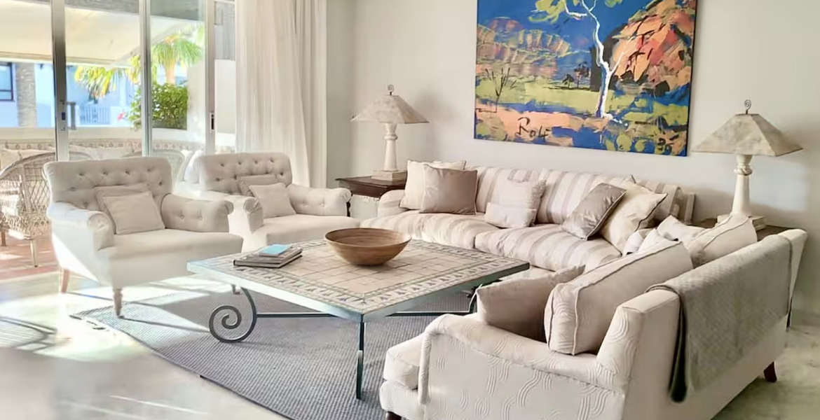 Penthouse for rent in Marbella Marina Puente Romano 