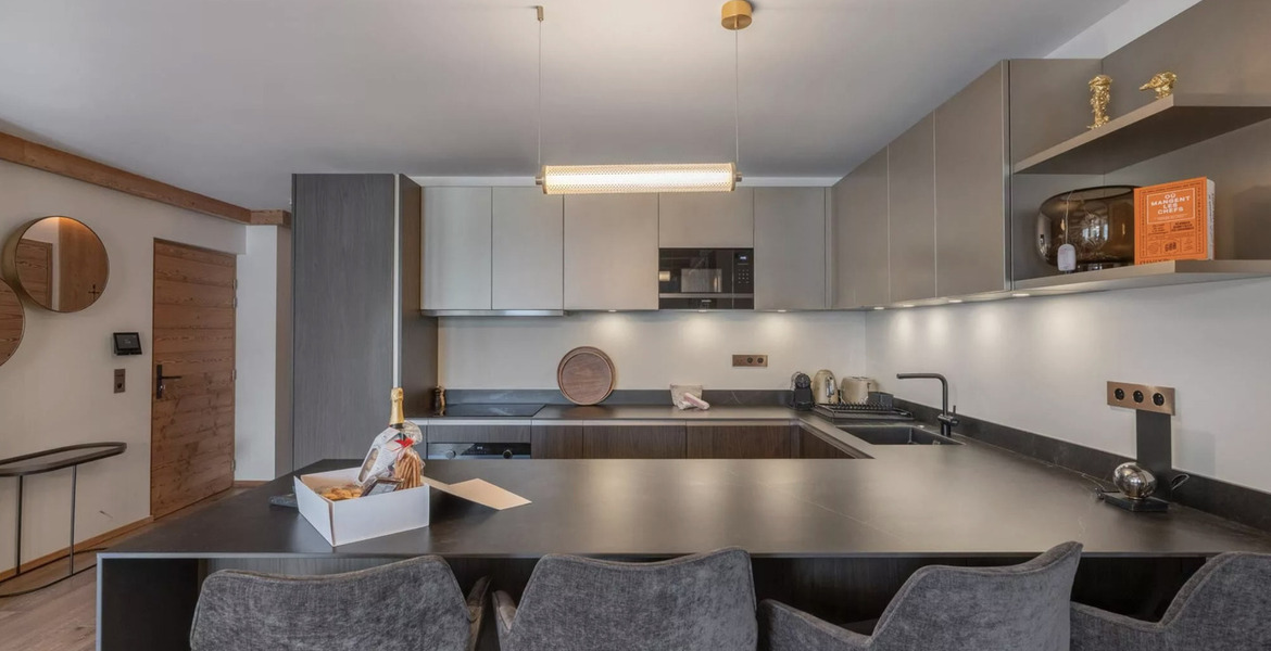 Апартаменты расположены на 2 этаже резиденции 